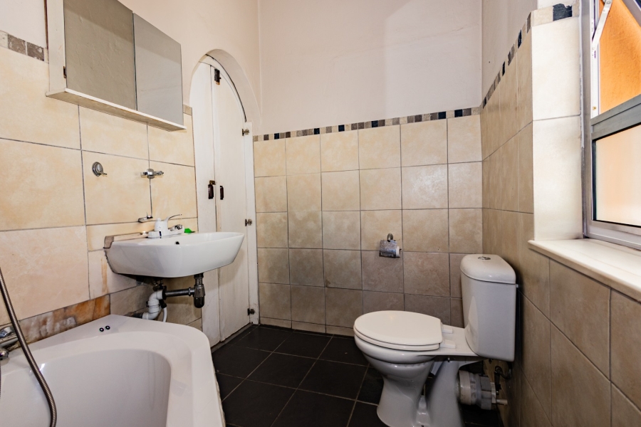 5 Bedroom Property for Sale in Parow Valley Western Cape